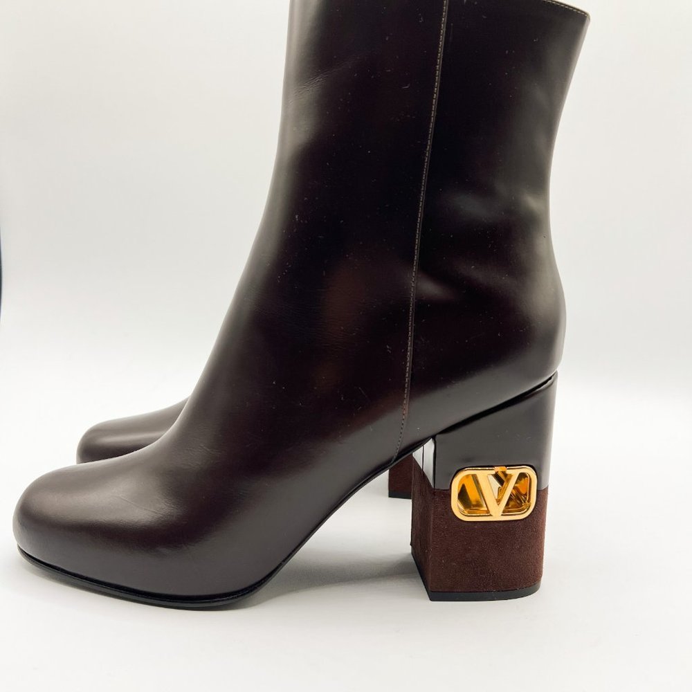 Valentino Garavani VLogo Heritage Leather VLogo-Heel Booties Made in Italy Sz 40 - Picture 6 of 14